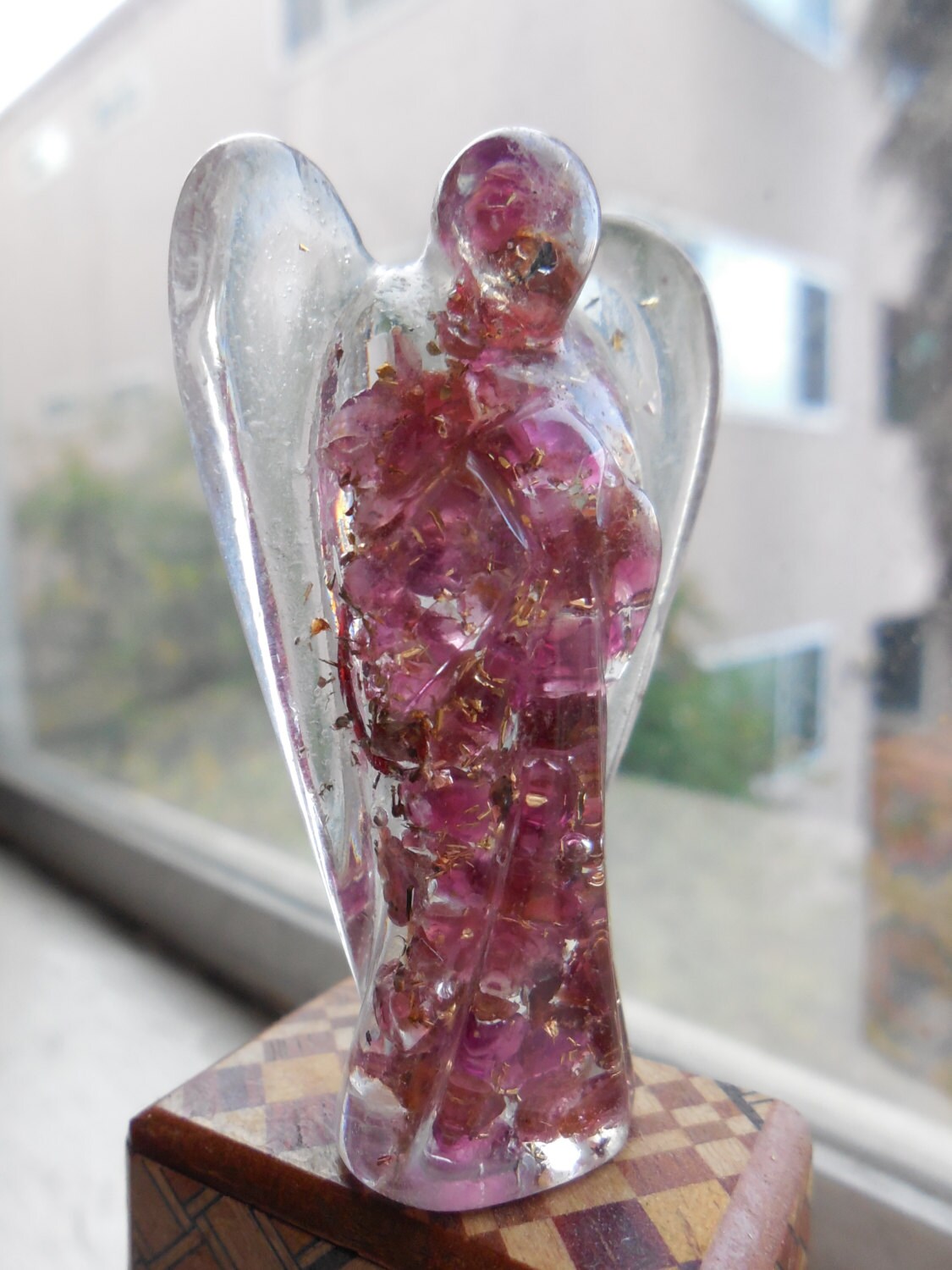 Orgone Crystal Angel - Angel Sculpture - 24k Gold Flake - Energy Crystal - Natural Amethyst Crystals - Inspirational Gift - Angel Gift