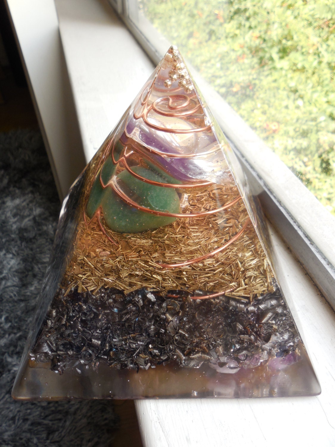 Orgone Pyramid - Orgone Quartz Crystal Pyramid - Green Aventurine - Amethyst Crystal - Lapis Lazuli - Spiritual Gift - Citrine Crystal