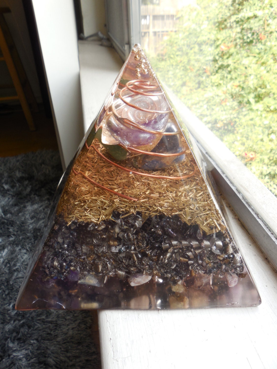 Orgone Pyramid - Orgone Quartz Crystal Pyramid - Green Aventurine - Amethyst Crystal - Lapis Lazuli - Spiritual Gift - Citrine Crystal