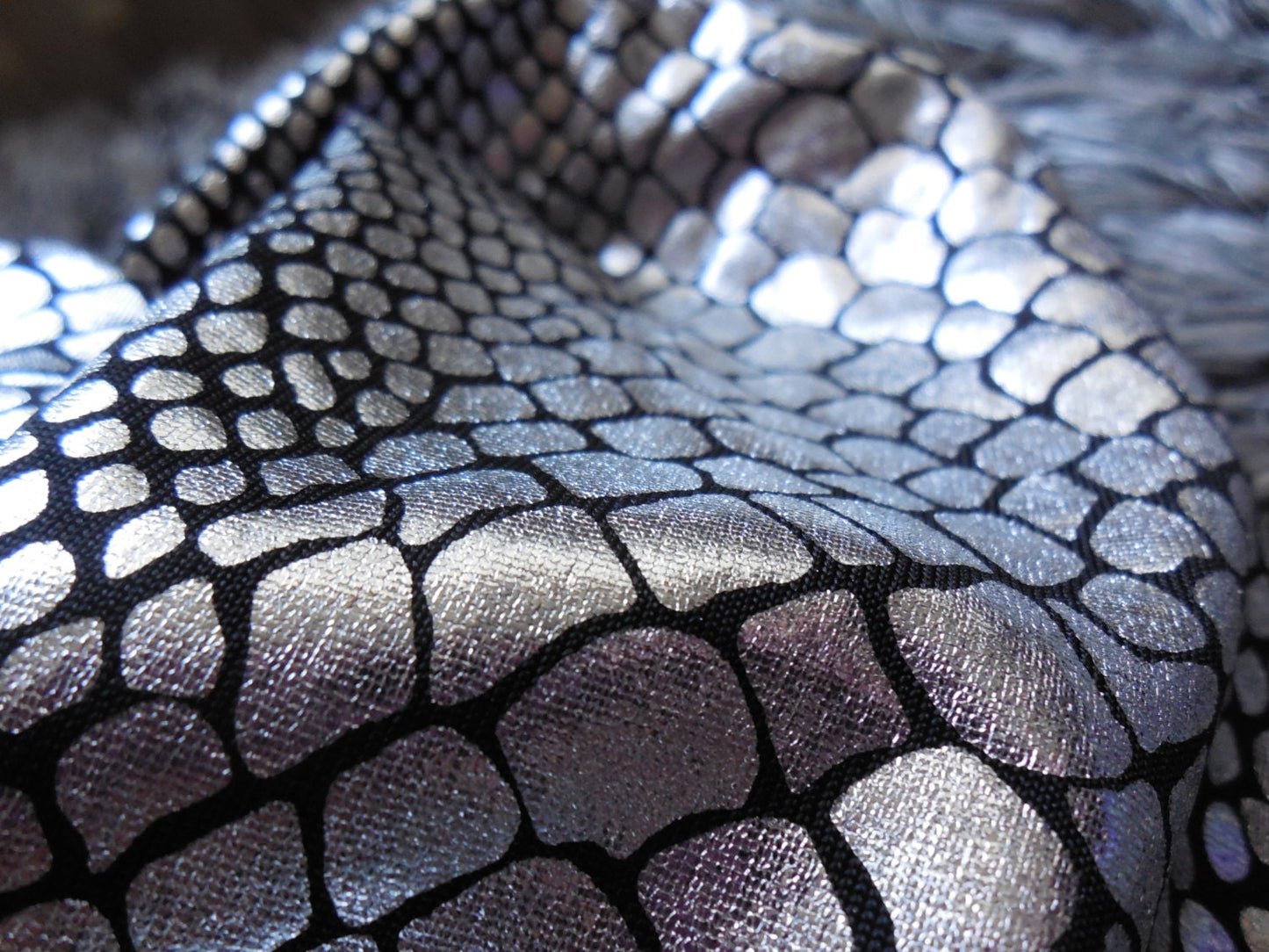 Silver Serpentine Snakeskin Leggings, Metalic Grey and Black Pants, Galaxy Egyptian Print - Small